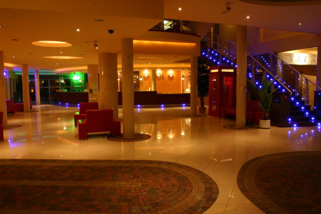 بيشتنا Hotel Imperium المظهر الخارجي الصورة