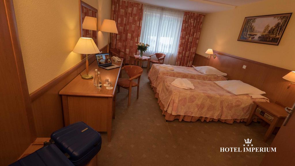 بيشتنا Hotel Imperium المظهر الخارجي الصورة