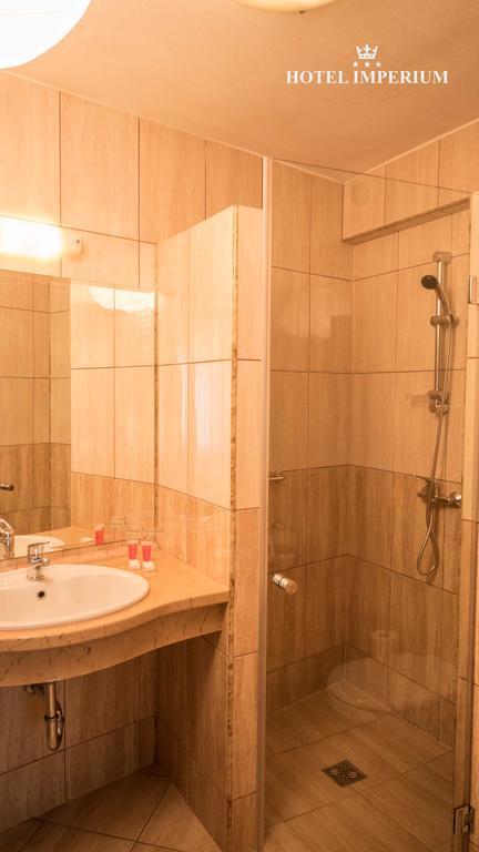 بيشتنا Hotel Imperium المظهر الخارجي الصورة